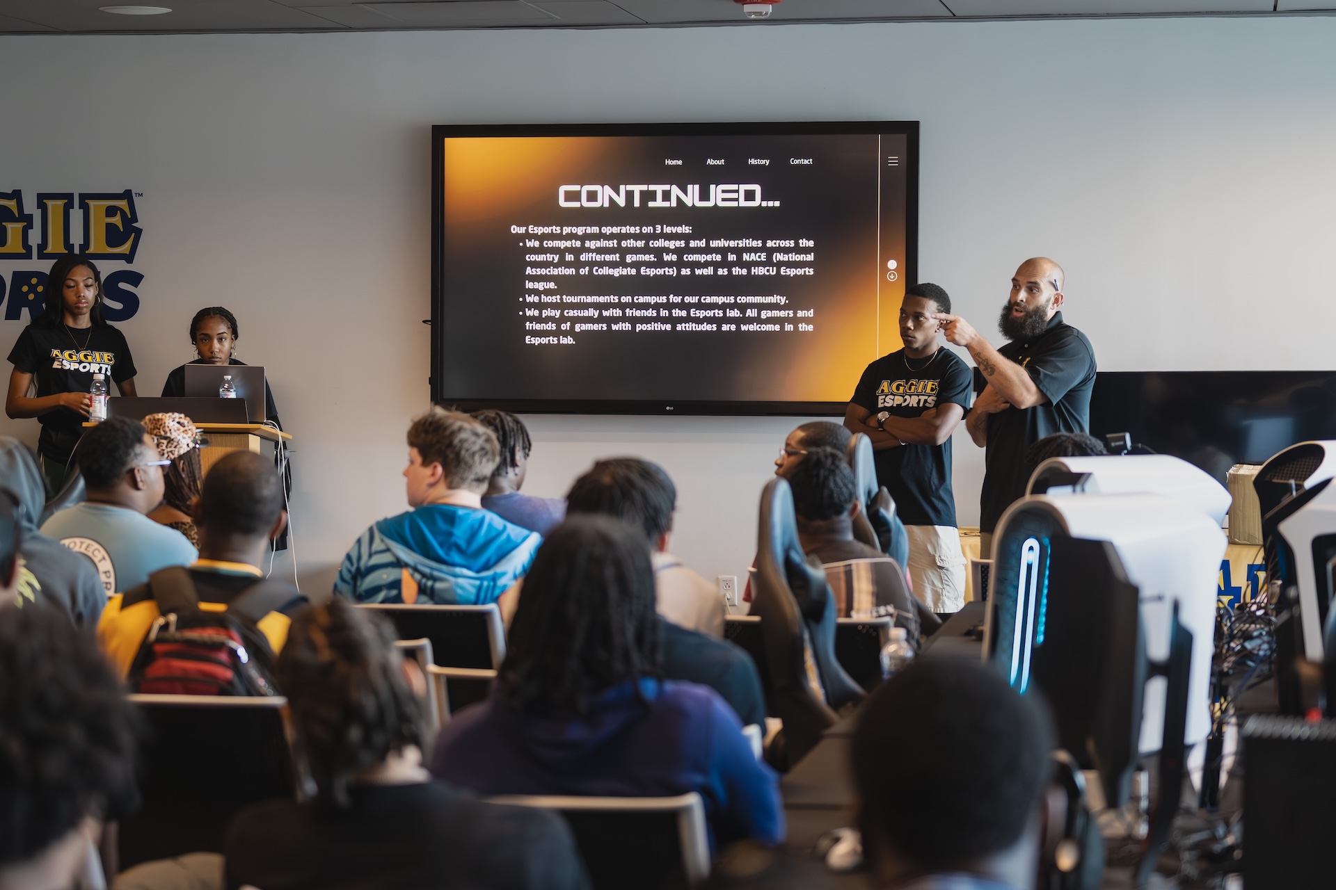 Campus Recreation Director speaking at Aggie Esports interest meeting