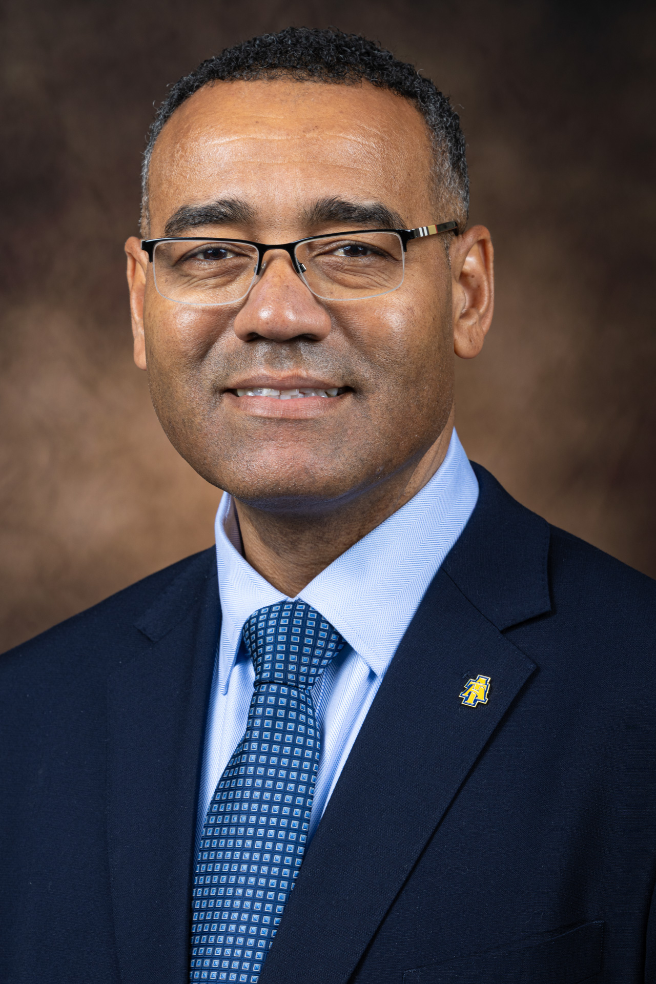 photo of Robert Hassell